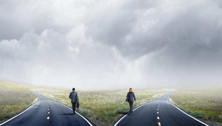 istock-healthcare_two_directions